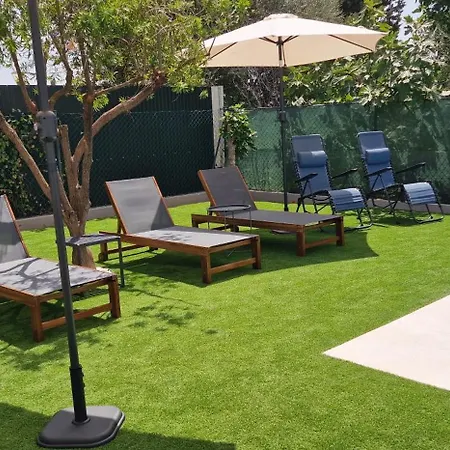 아파트 Pretty Stunning House With Garden And Private Swimming Pool